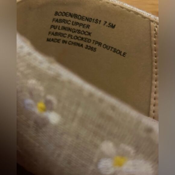 Steve Madden Tan White Flower Mary Jane Ballet Flats Shoes Size 7.5 - Picture 7 of 8